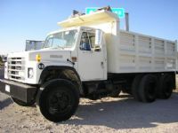 CAMION VOLTEO 14 MTS.